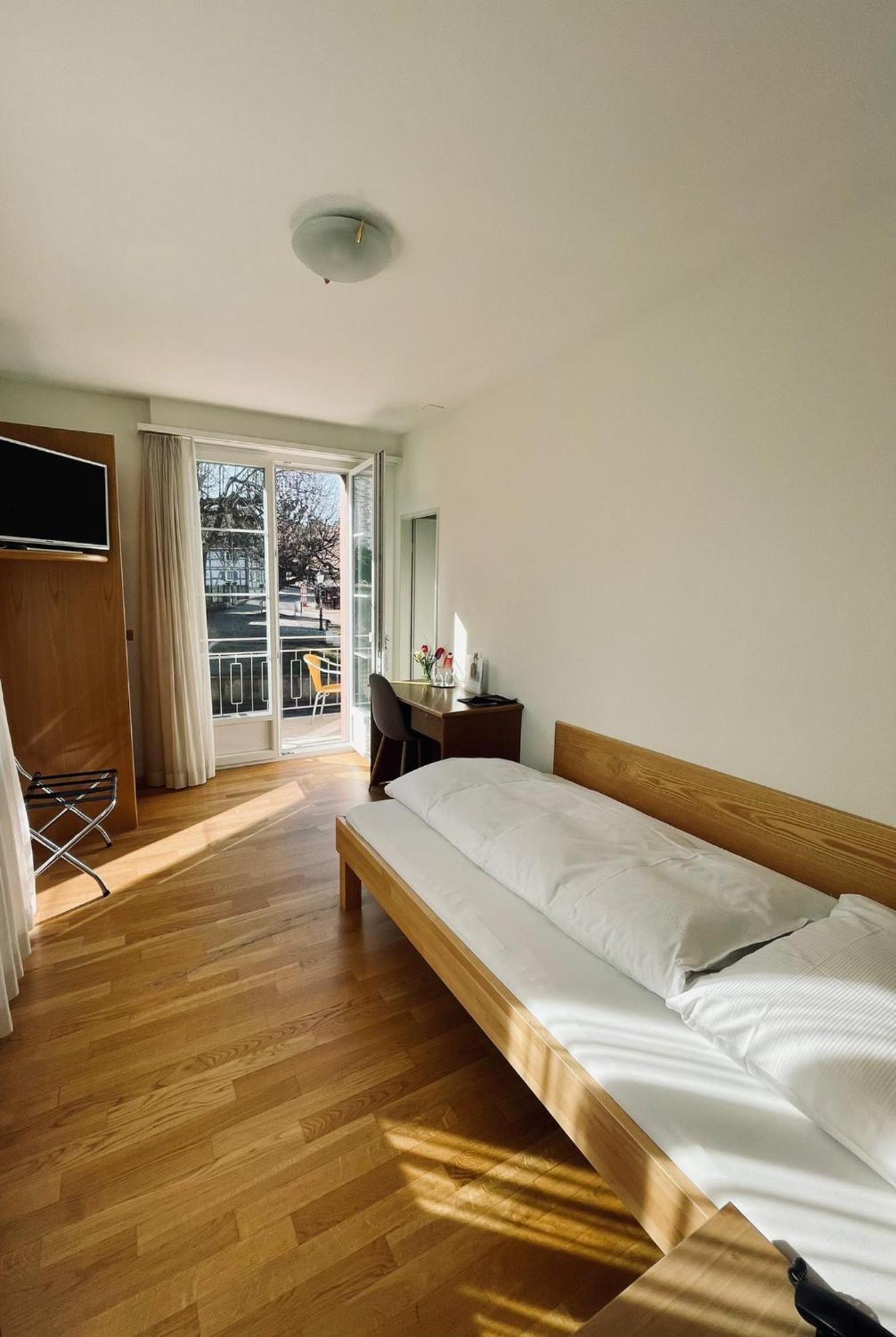 Hotel Roessli Allschwil Exterior photo